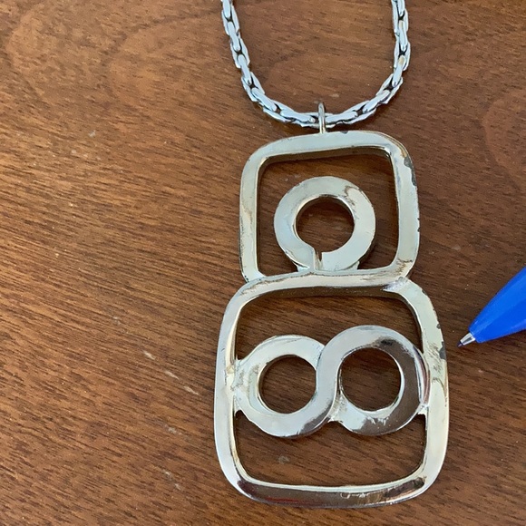 Les Bernard Inc Necklace - Picture 3 of 9